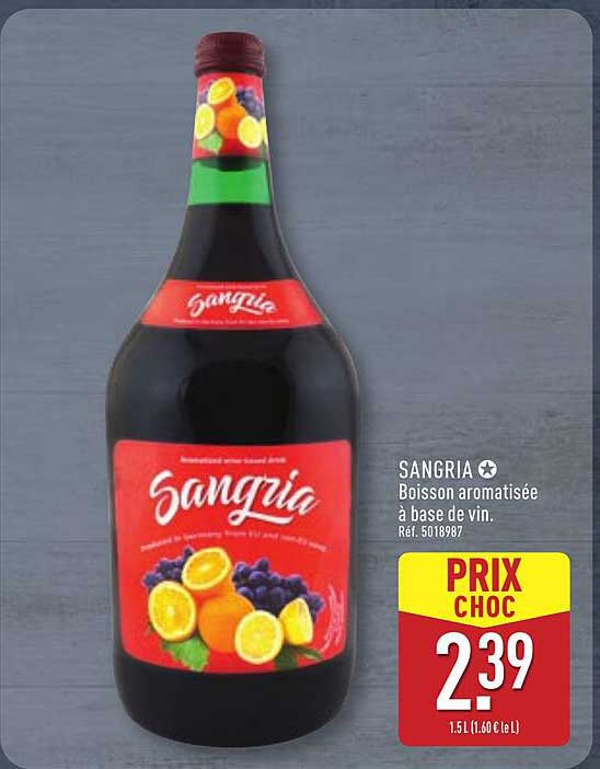 SANGRIA ★ Boisson aromatisée à base de vin.
