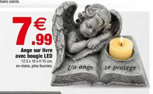 Ange sur livre avec bougie LED