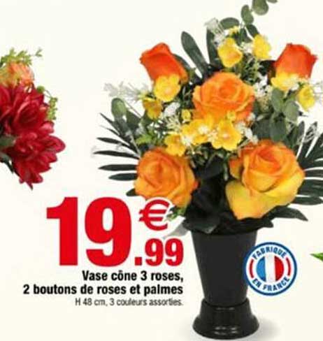 Vase cône 3 roses, 2 boutons de roses et palmes
