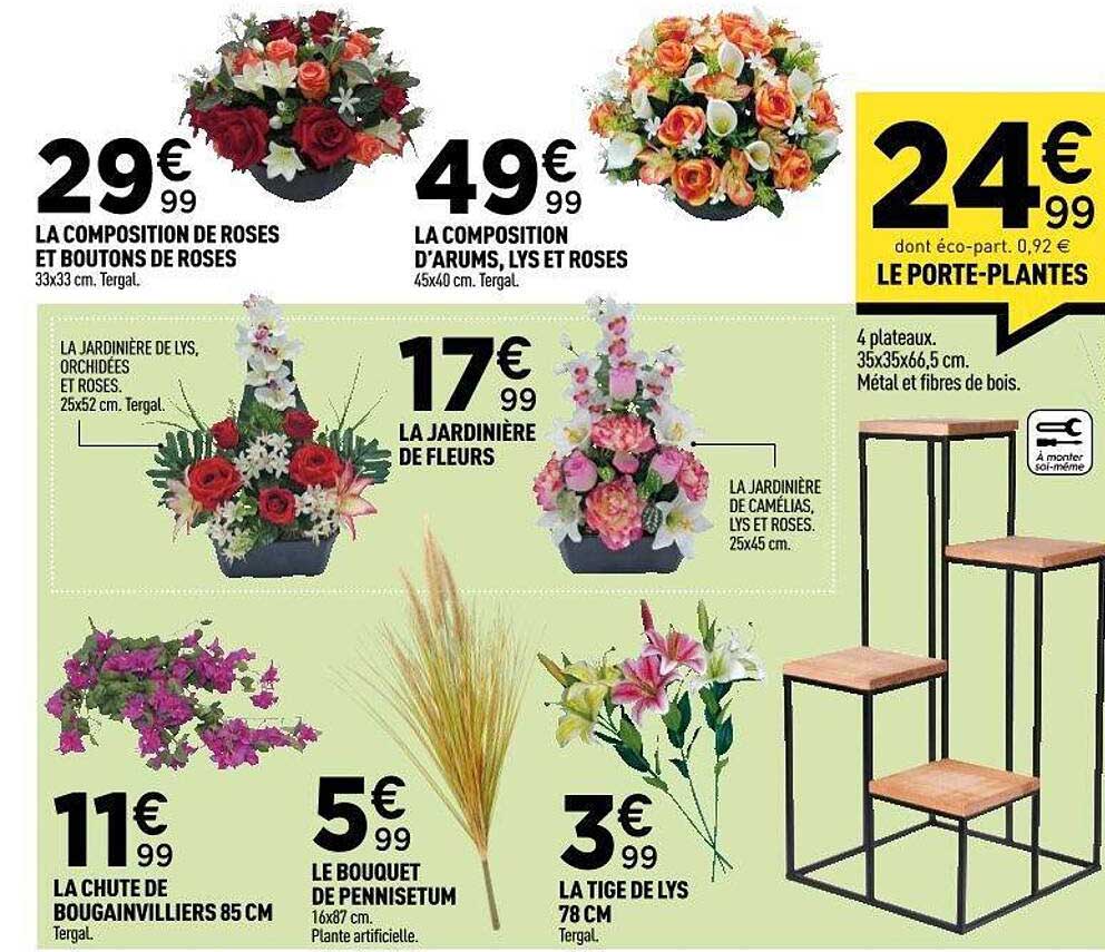 LA COMPOSITION DE ROSES ET BOUTONS DE ROSES