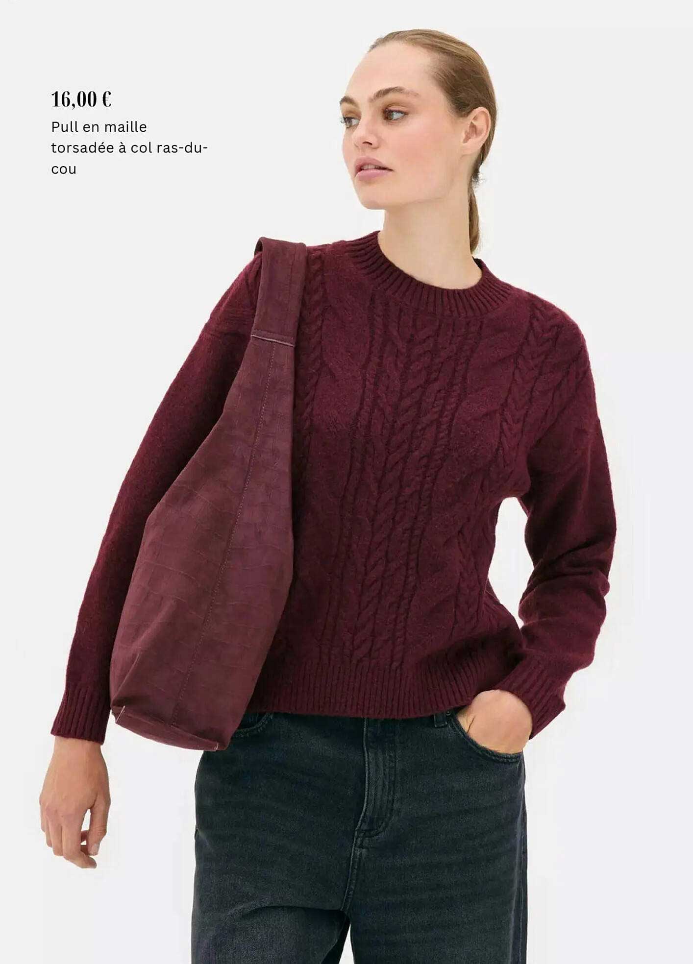 Pull en maille torsadée à col ras-du-cou