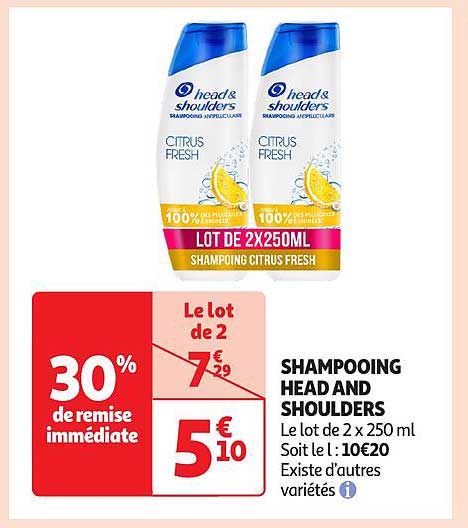 SHAMPOOING HEAD AND SHOULDERS
