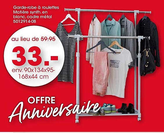 Garde-robe à roulettes