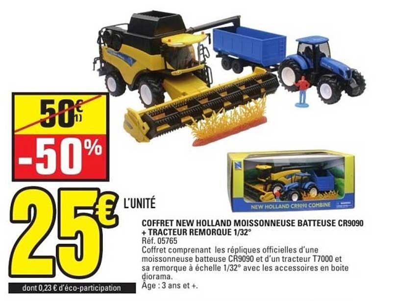 COFFRET NEW HOLLAND MOISSONNEUSE BATTEUSE CR9090 + TRACTEUR REMORQUE 1/32