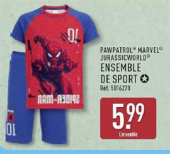ENSEMBLE DE SPORT