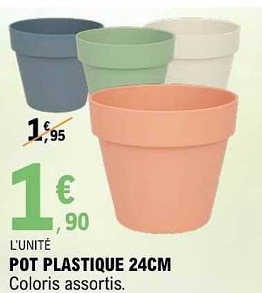 POT PLASTIQUE 24CM Coloris assortis.