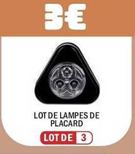 LOT DE LAMPES DE PLACARD