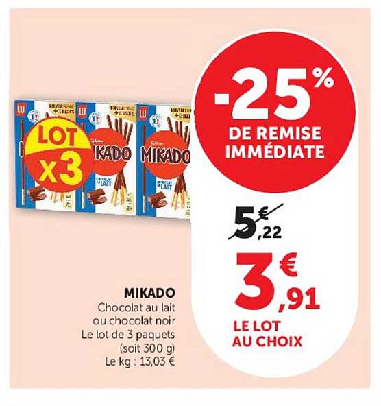 MIKADO Chocolat au lait ou chocolat noir Le lot de 3 paquets (soit 300 g) Le kg : 13,03 €