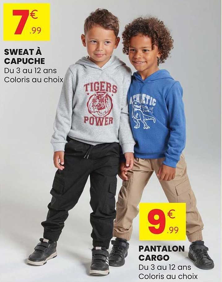 SWEAT À CAPUCHE