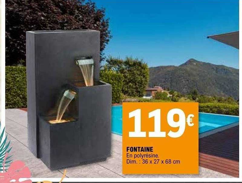 FONTAINE En polyrésine. Dim. : 36 x 27 x 68 cm