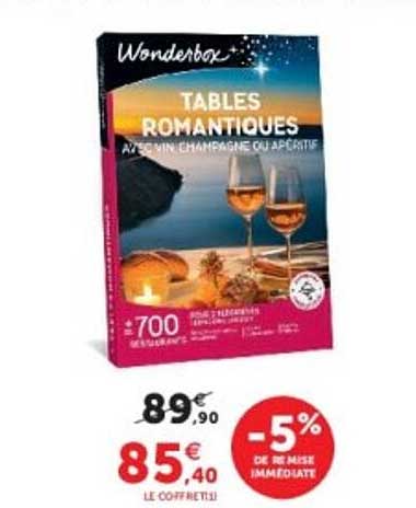 TABLES ROMANTIQUES AVEC MINI CHAMPAGNE OU APERITIF