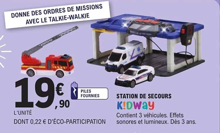 DONNE DES ORDRES DE MISSIONS AVEC LE TALKIE-WALKIE
