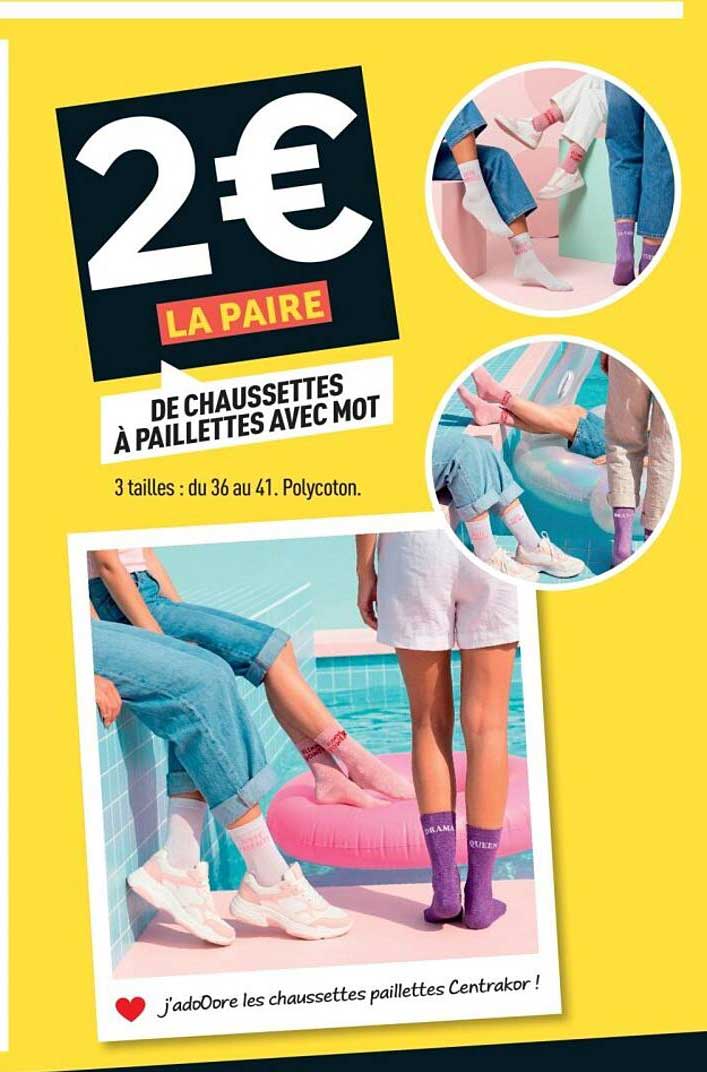 2€ LA PAIRE DE CHAUSSETTES À PAILLETTES AVEC MOT