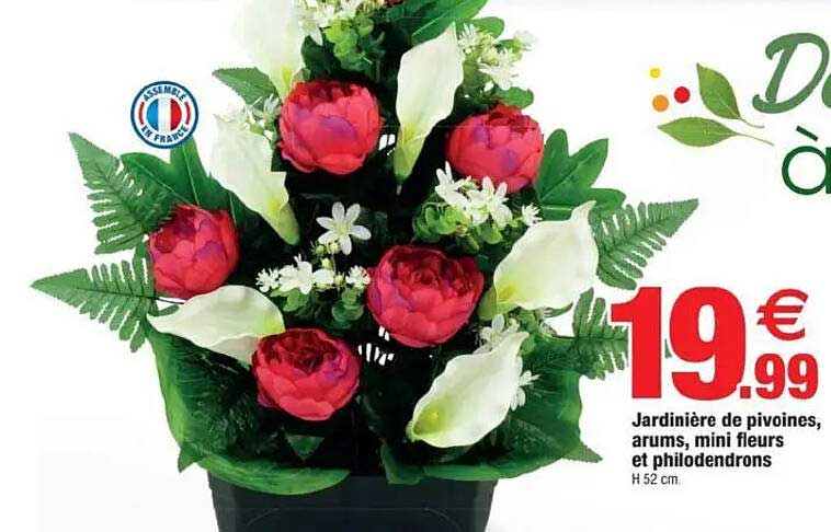 Jardinière de pivoines, arums, mini fleurs et philodendrons H 52 cm