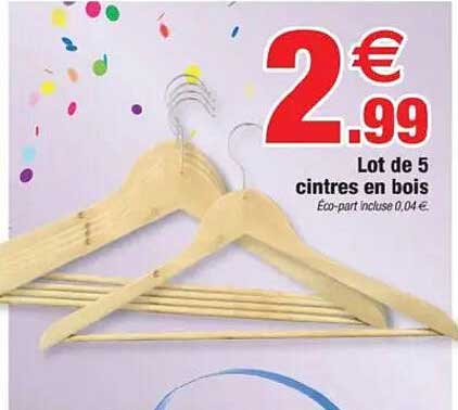 Lot de 5 cintres en bois