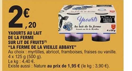 Yogourts au lait de la ferme sur lit de fruits