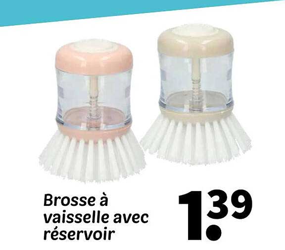 Brosse à vaisselle avec réservoir