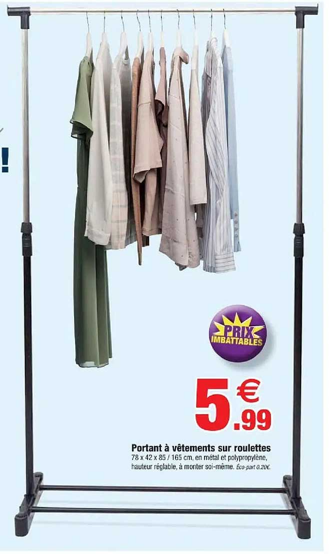 Portant à vêtements sur roulettes
