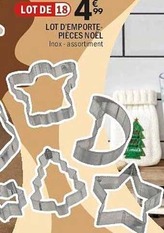 LOT D'EMPORTES-PIECES NOËL