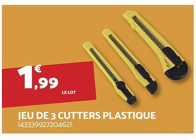 JEU DE 3 CUTTERS PLASTIQUE (4333992720462).