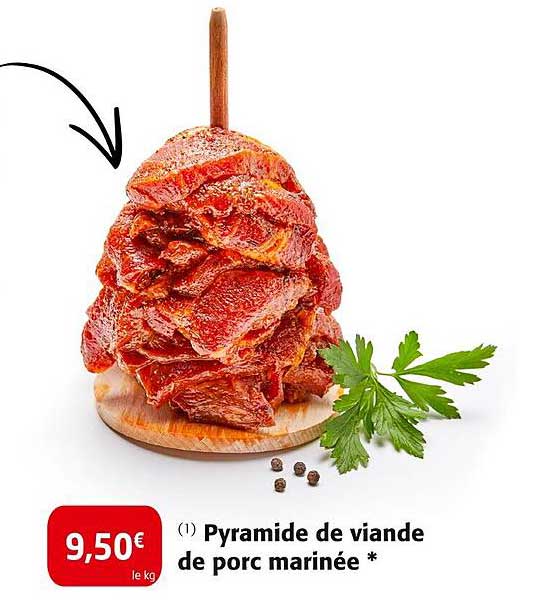 Pyramide de viande de porc marinée *