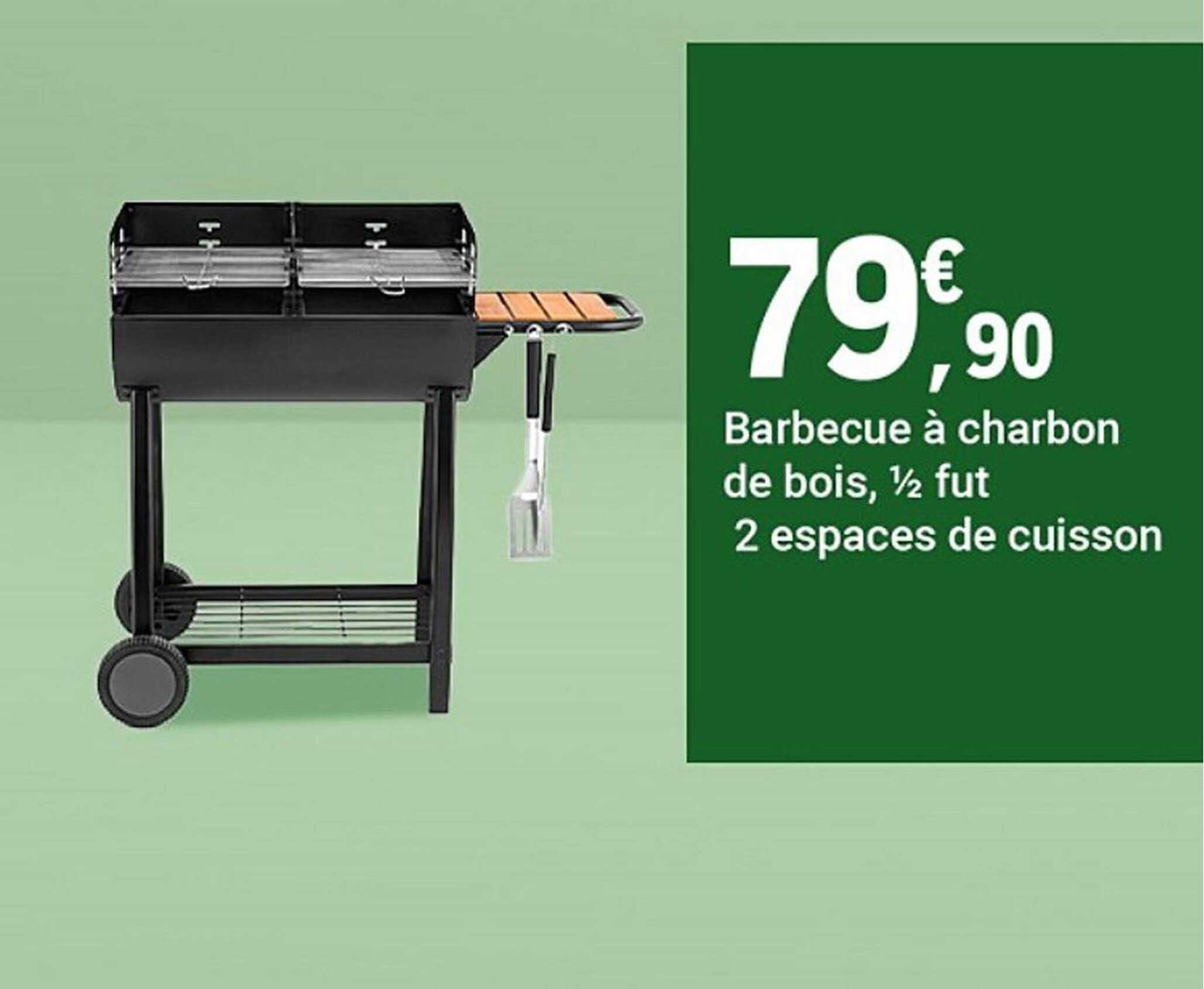 Barbecue à charbon de bois, ½ fut