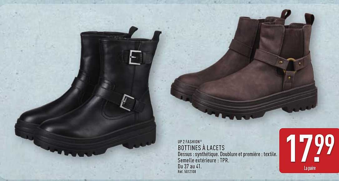 BOTTINES À LACETS