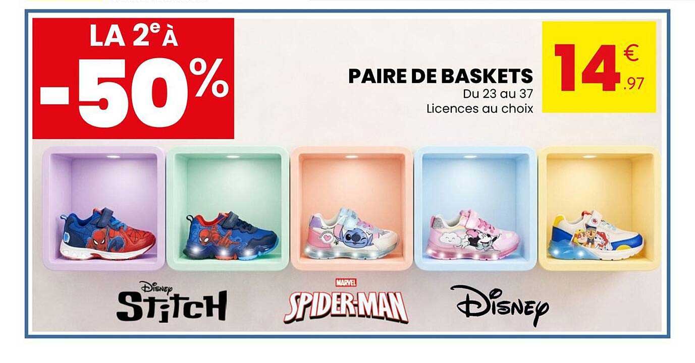 PAIRE DE BASKETS