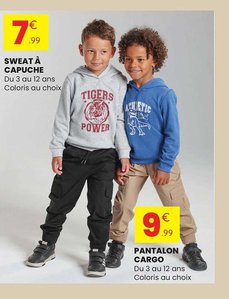 SWEAT À CAPUCHE