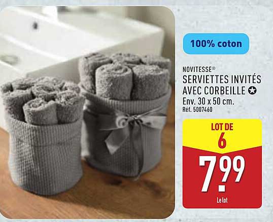 SERVIETTES INVITÉS AVEC CORBEILLE